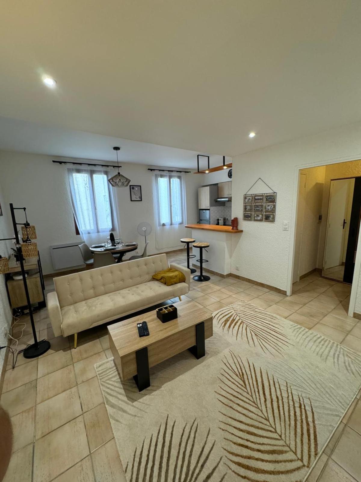 Charmant Appartement En Hypercentre De Castelnaudary Eksteriør bilde