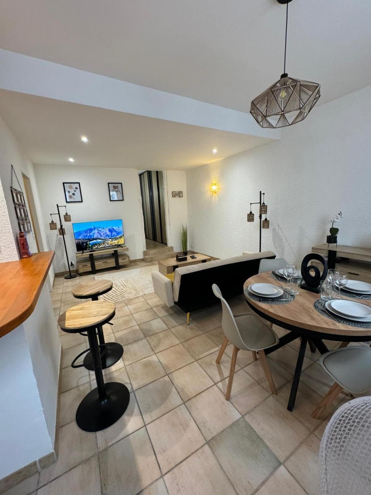 Charmant Appartement En Hypercentre De Castelnaudary Eksteriør bilde